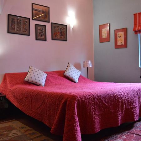 G 49 Bed & Breakfast Nueva Delhi Exterior foto