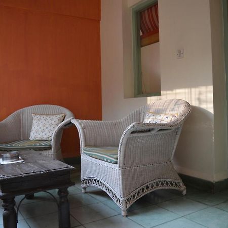 G 49 Bed & Breakfast Nueva Delhi Exterior foto