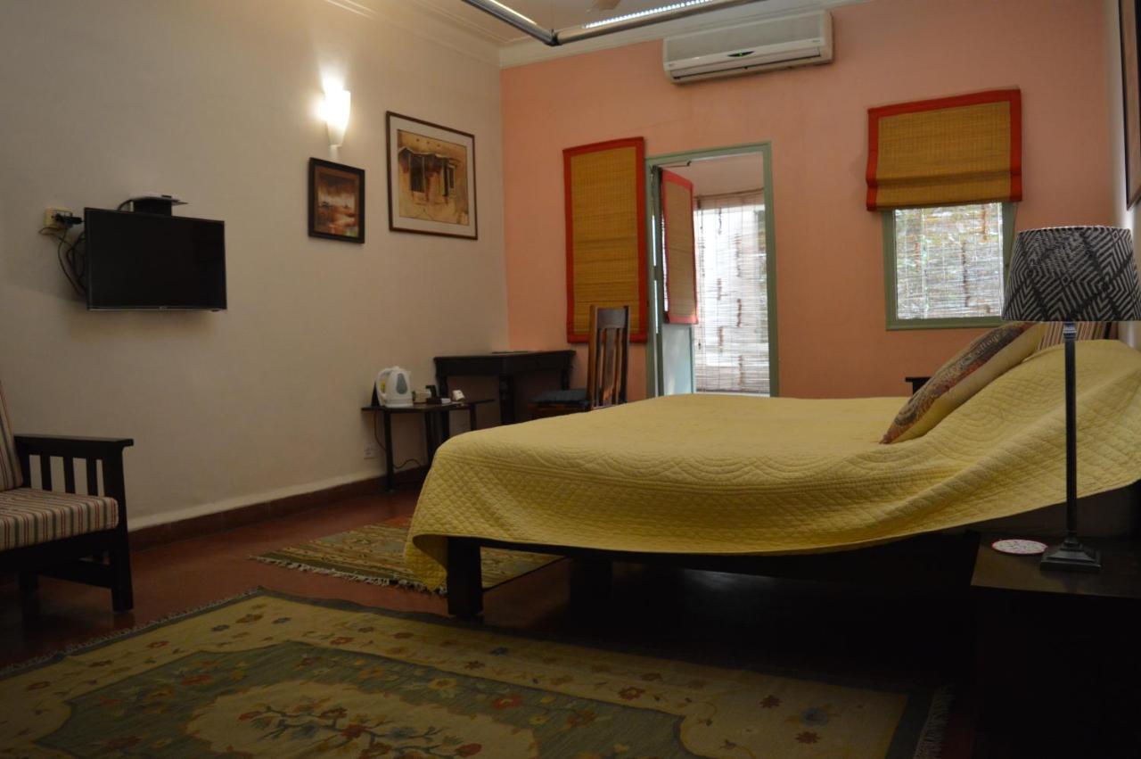 G 49 Bed & Breakfast Nueva Delhi Exterior foto