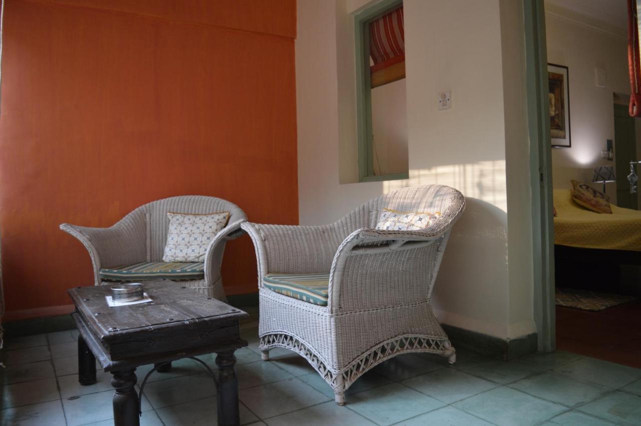 G 49 Bed & Breakfast Nueva Delhi Exterior foto